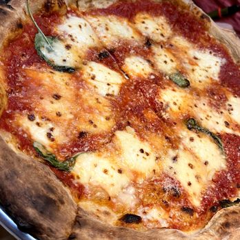 Pitfire Pizza Echo Park - Margherita Pizza - Pizza Near Me - Los Angeles, California