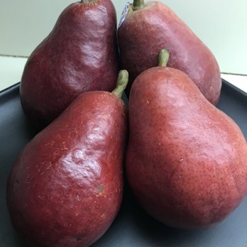 Richardson Farmers Market - Lovely, luscious, ripe, red pears - ready to eat! - Farmers Market Near Me - Richardson, Texas Richardson Farmers Market - Lovely, luscious, ripe, red pears - ready to eat! - Farmers Market Near Me - Richardson, Texas