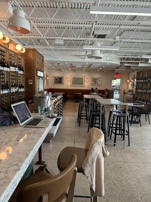 Flo’s Wine Bar and Bottle Shop by null