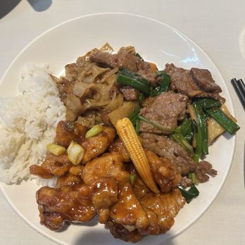 Panda Inn - Chinese Near Me - La Palma, California