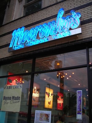 Moorenko's Ice Cream Café by null