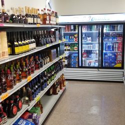 Stadium Liquor - Vengan a prepararce con sus botellas de liquor recuerden que el 24 y 25 estarán cerradas las tiendas de licores vengan í obtengan un 10%