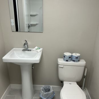 Red Fox Inn-Waverly - Hotels Near Me - Waverly, Iowa Red Fox Inn-Waverly - Hotels Near Me - Waverly, Iowa
