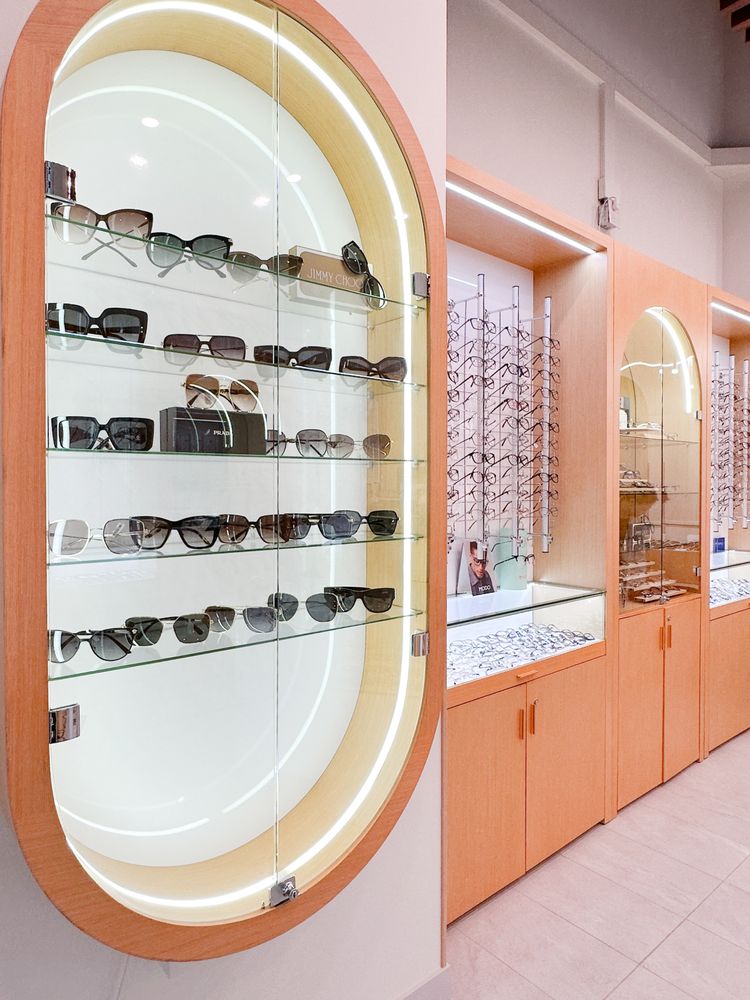 EYEHAUS, DOCTORS OF OPTOMETRY Updated July 2024 800 Carnarvon