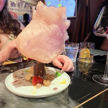 MaKiin - Chocolate tree (cotton candy on a chocolate trunk) - Thai Near Me - Houston, Texas MaKiin - Chocolate tree (cotton candy on a chocolate trunk) - Thai Near Me - Houston, Texas