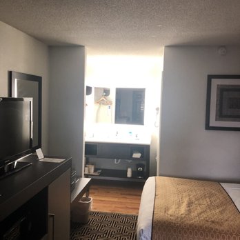 Best Western Central Inn - Journey to sink. - Hotels Near Me - Savannah, Georgia Best Western Central Inn - Journey to sink. - Hotels Near Me - Savannah, Georgia