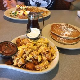 Arts Famous Skillet