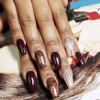 Best Nail Salons - Coffin designed nails - Nail Salons Near Me - Bryan, Texas