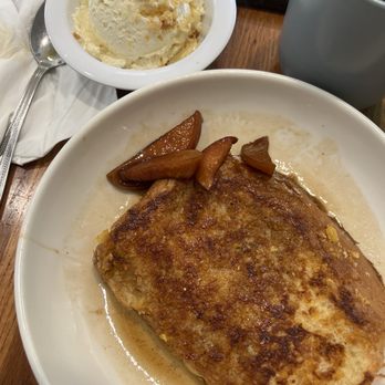 Heirloom Kitchen - Peaches French toast - Burgers Near Me - Stockton, California