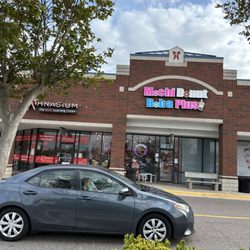 Boba Plus Mochidonut - Store front