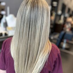 Scissor Lounge Salon
