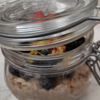 Parakeet Cafe - La Jolla - Overnight oatmeal! - Coffee & Tea Near Me - La Jolla, California