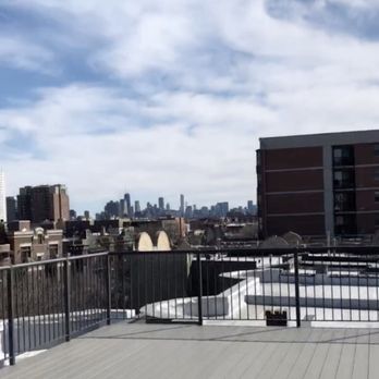 Bertsch Properties - Roof deck! @4072 N Sheridan Rd (0.4miles from Wrigleyville) - Property Management Near Me - Chicago, Illinois