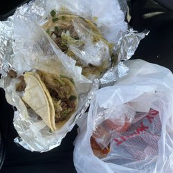 user provided Pacos Tacos photo