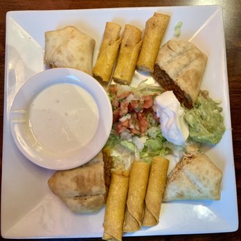 El Tapatio - Fiesta Tapatia Platter - Mexican Near Me - Orlando, Florida El Tapatio - Fiesta Tapatia Platter - Mexican Near Me - Orlando, Florida