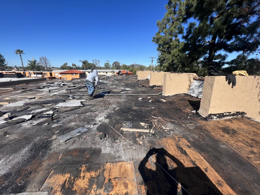 Slide of EZ Solar & Roofing