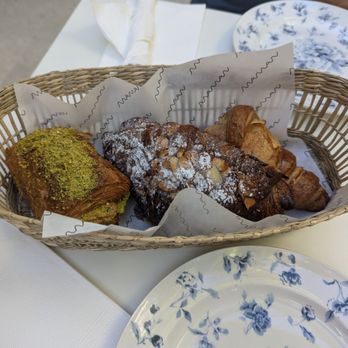 maman - Pastry basket - Coffee & Tea Near Me - Miami Beach, Florida maman - Pastry basket - Coffee & Tea Near Me - Miami Beach, Florida