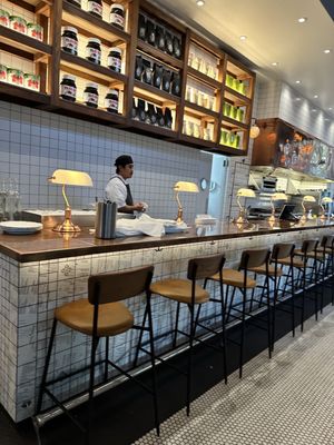 SOCIAL CORNER COAL HARBOUR by null