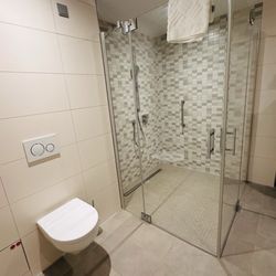 Hampton  by Hilton