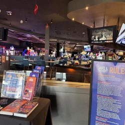 Dave & Buster's Indianapolis - Bar area