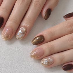 Nails & Eyelashes by Dee