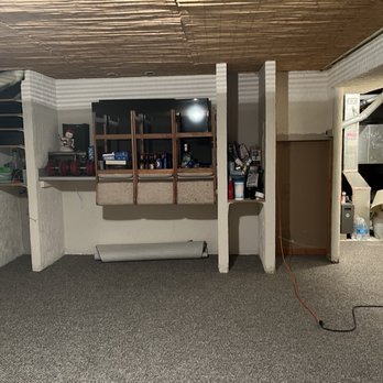 Legendary Flooring - a room with a lot of clutter - Flooring Near Me - Geneva, Illinois