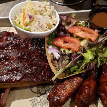 Hank Daddy's Barbecue - Rib, wings, salad, slaw - Southern Near Me - Vaughan, Ontario