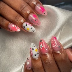 Lavue Nail Lounge