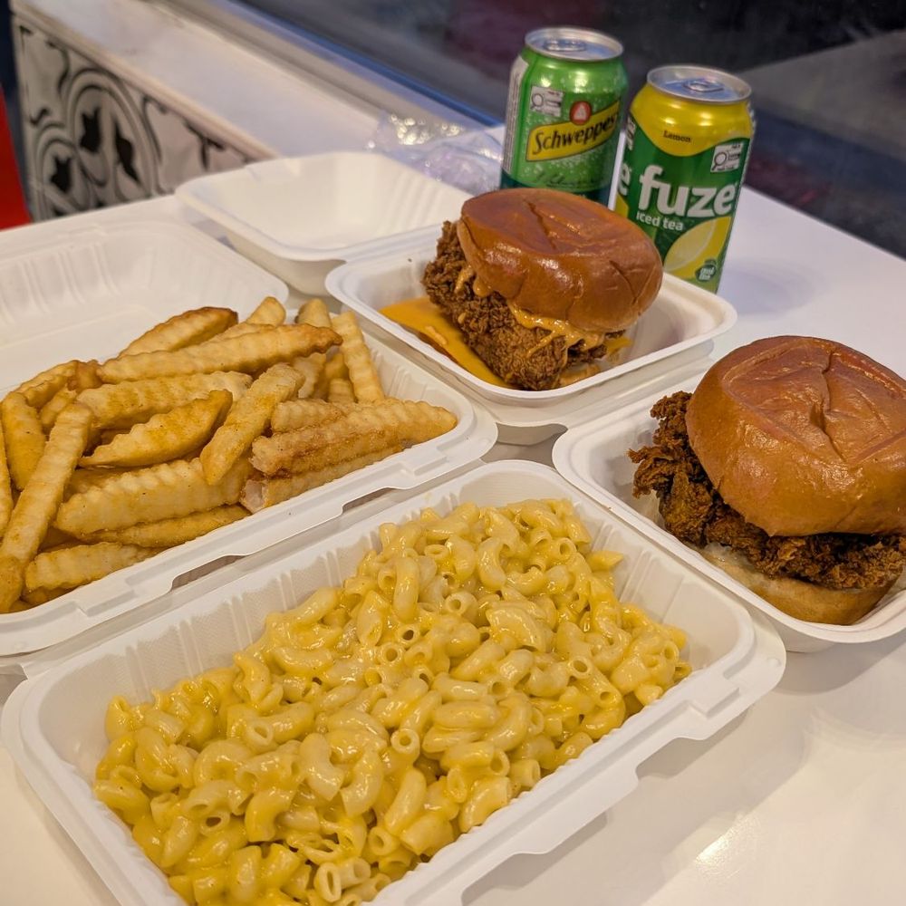 Toronto Hot Chicken - Food - Burgers Near Me - Mississauga, Ontario Toronto Hot Chicken - Food - Burgers Near Me - Mississauga, Ontario