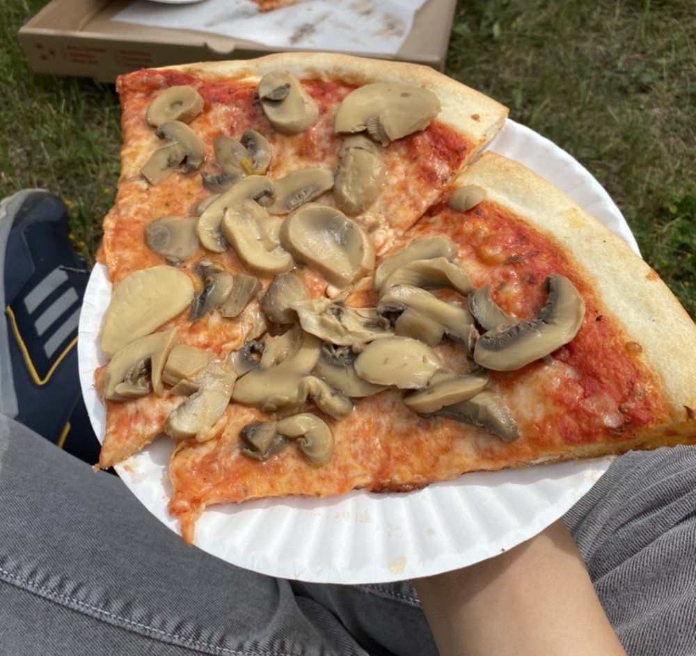 RAIMONDO’S RESTAURANT & PIZZERIA Updated July 2024 43 Photos & 109