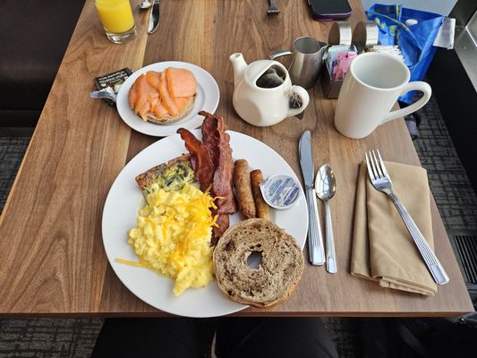 1001 16th St NW by null