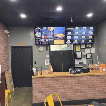 Jay's Deli - Inside of the restaurant - Halal Near Me - Decatur, Georgia