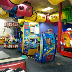 Chuck E. Cheese - Games