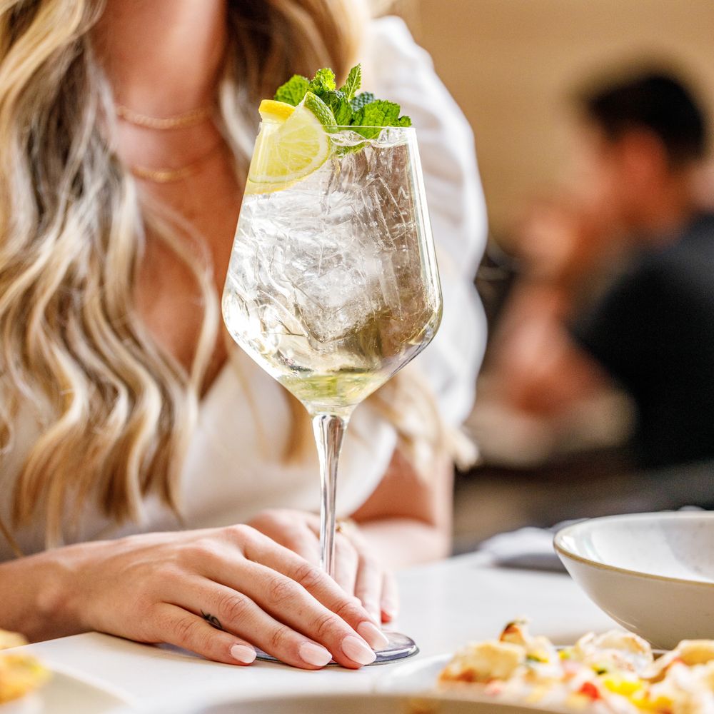 Moxies West Palm Beach Restaurant Logo