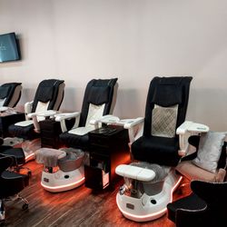Gloss Nail Studio