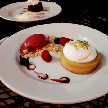Esca Restaurant & Wine Bar - Key Lime Tart - Wine Bars Near Me - Middletown, Connecticut Esca Restaurant & Wine Bar - Key Lime Tart - Wine Bars Near Me - Middletown, Connecticut