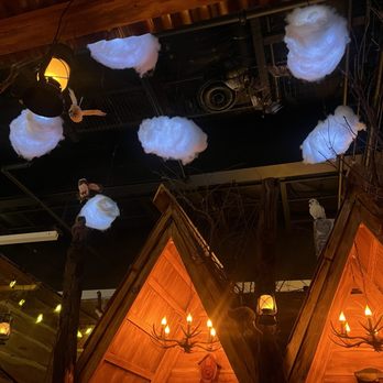 Cozy Pine - Ambiance - Speakeasies Near Me - Irvine, California Cozy Pine - Ambiance - Speakeasies Near Me - Irvine, California