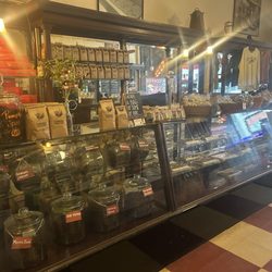 Cummings Candy & Coffee Shop
