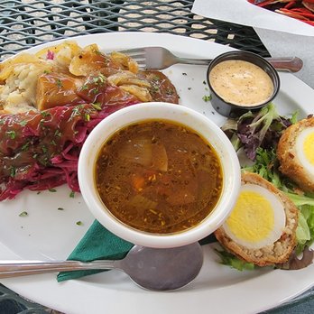 Quarter Celtic Brewpub - Celtic Trio - Brewpubs Near Me - Albuquerque, New Mexico