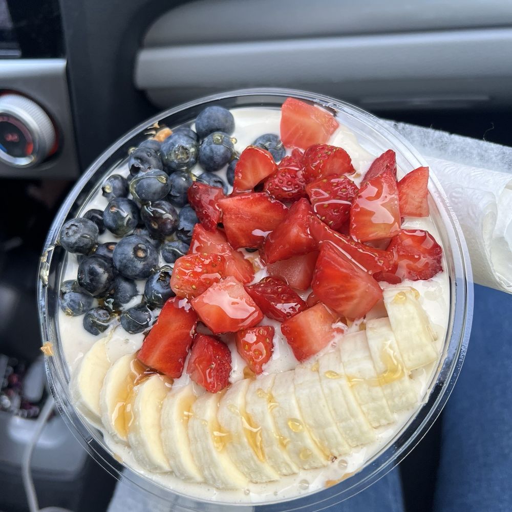 Sunset Nutrition - Peanut Butter Banana Protein Bowl - Juice Bars & Smoothies Near Me - Eugene, Oregon Sunset Nutrition - Peanut Butter Banana Protein Bowl - Juice Bars & Smoothies Near Me - Eugene, Oregon