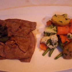 Il Buco - Kalbsleber mit Gemüse