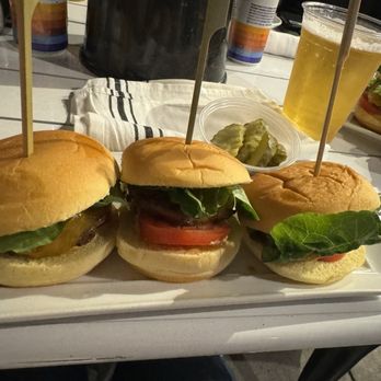 Bull Smith's Tavern - Cheeseburger sliders - Bars Near Me - Smithtown, New York Bull Smith's Tavern - Cheeseburger sliders - Bars Near Me - Smithtown, New York