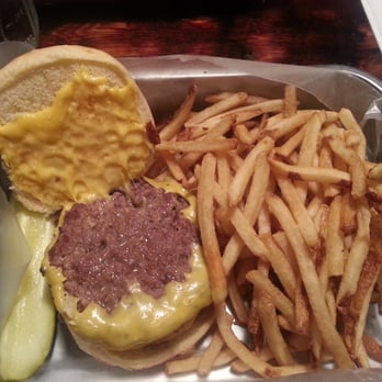 The Committed Pig - the general - my perfect cheeseburger - Breakfast & Brunch Near Me - Manasquan, New Jersey The Committed Pig - the general - my perfect cheeseburger - Breakfast & Brunch Near Me - Manasquan, New Jersey