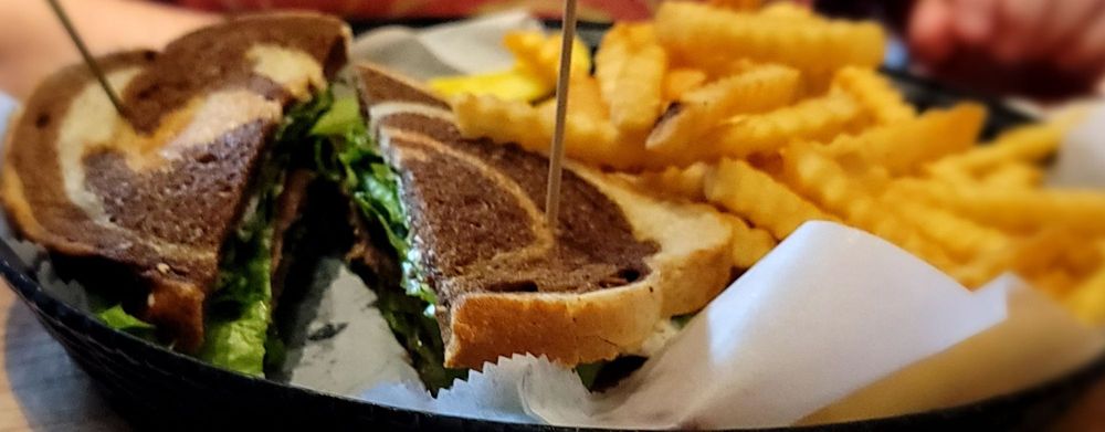 Social spots from Kaiser's Pizza & Pub