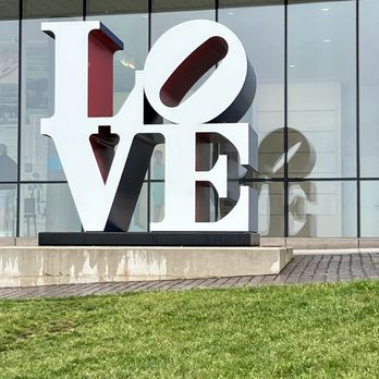 Milwaukee Art Museum - Love, Robert Indiana - Art Museums Near Me - Milwaukee, Wisconsin