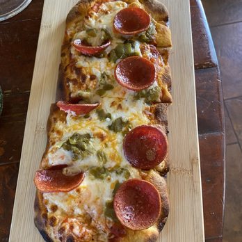 Coronado Vineyards - Hatch green chile flatbread. - Wine Tasting Room Near Me - Willcox, Arizona