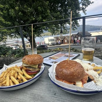 Lake View Garden Bar - Lunch with a view - Fast Food Near Me - Bowness-on-Windermere, CMA