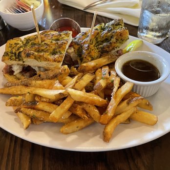 The Tavern - French dip - American Near Me - Salem, Massachusetts