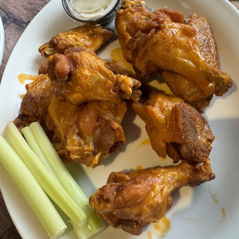 Anchor Bar - Niagara Falls - Chicken Wings Near Me - Niagara Falls, New York