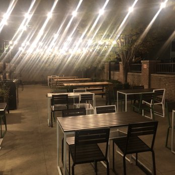 Shake Shack Short North - Outdoor seating - Fast Food Near Me - Columbus, Ohio Shake Shack Short North - Outdoor seating - Fast Food Near Me - Columbus, Ohio